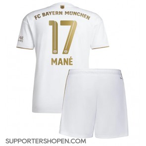 Bayern Munich Sadio Mane #17 Bortatröja Barn 2022-23 Kortärmad (+ korta byxor)